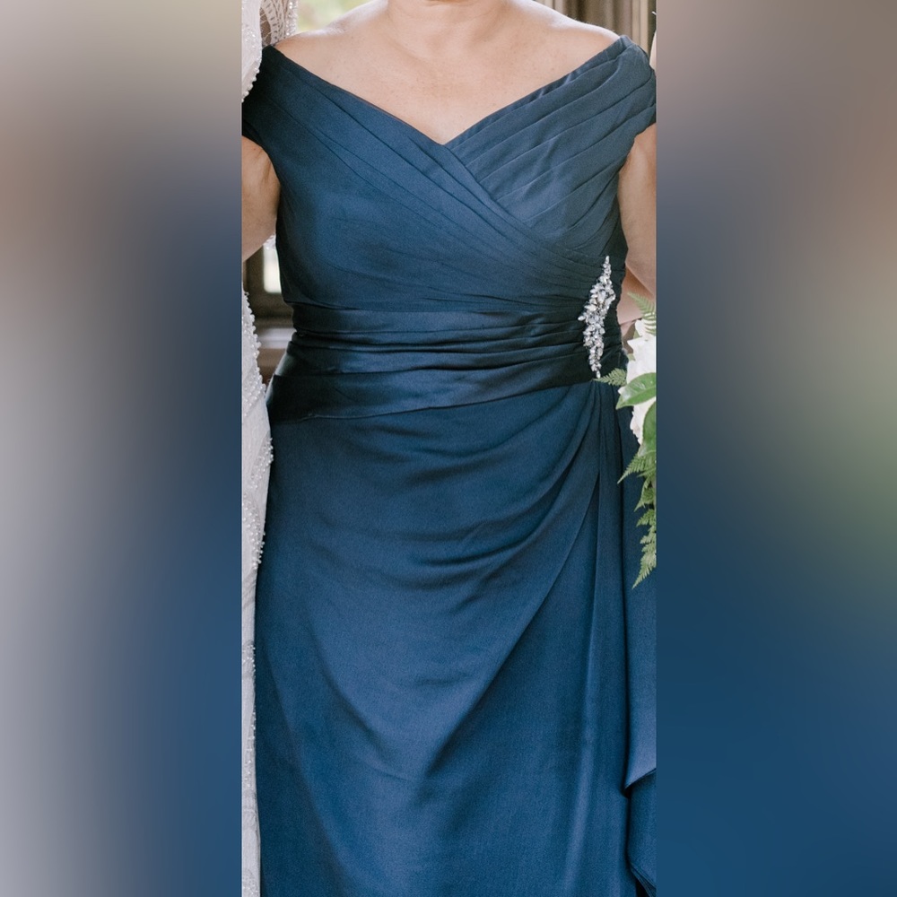 Jade Formal Navy dress.  Ruching side with jewels and beautiful flow of material